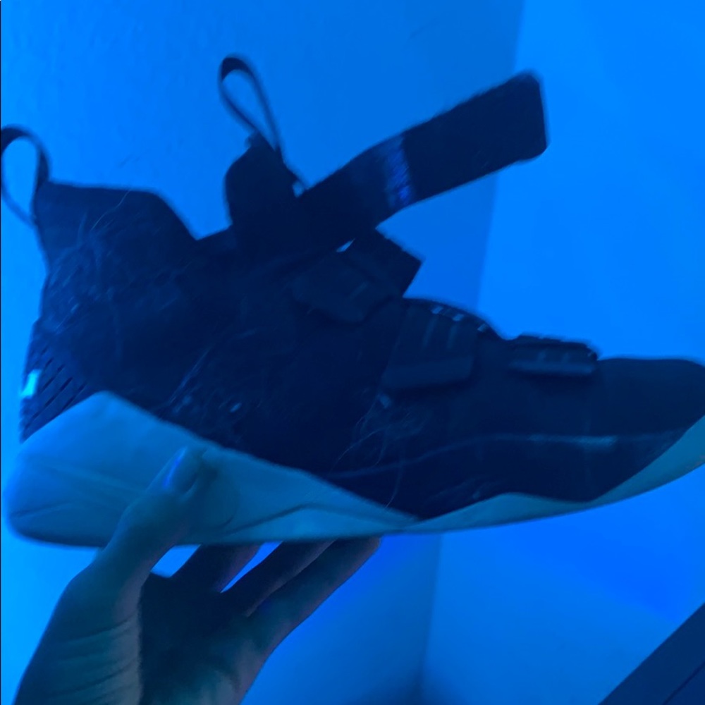 lebron soldier 11
